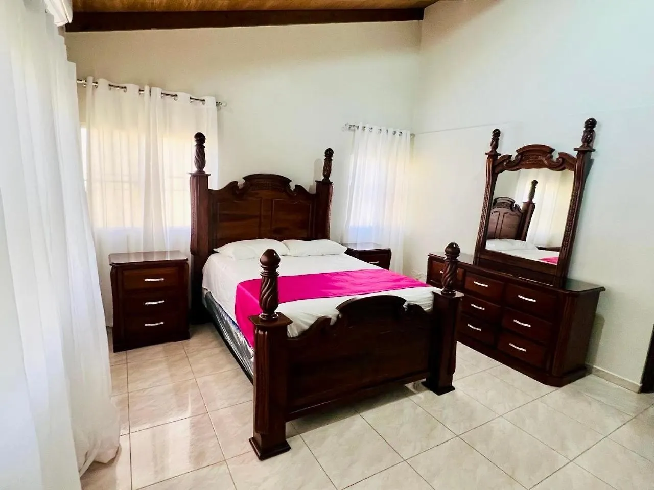 Encantadora Terraza De Brisas Frescas Jarabacoa Сasa de vacaciones